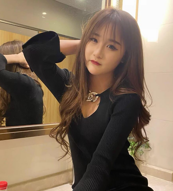 00后晓霞小妹妹抱着做-北京约炮圈-风悦楼