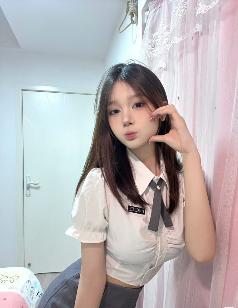 【厦门市】00后嫩模丝袜学生妹-风悦楼