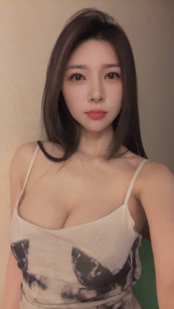 服务系宝藏女孩-风悦楼