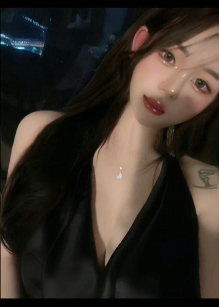 【上海】狼友分享小妹胸特别有弹性-风悦楼