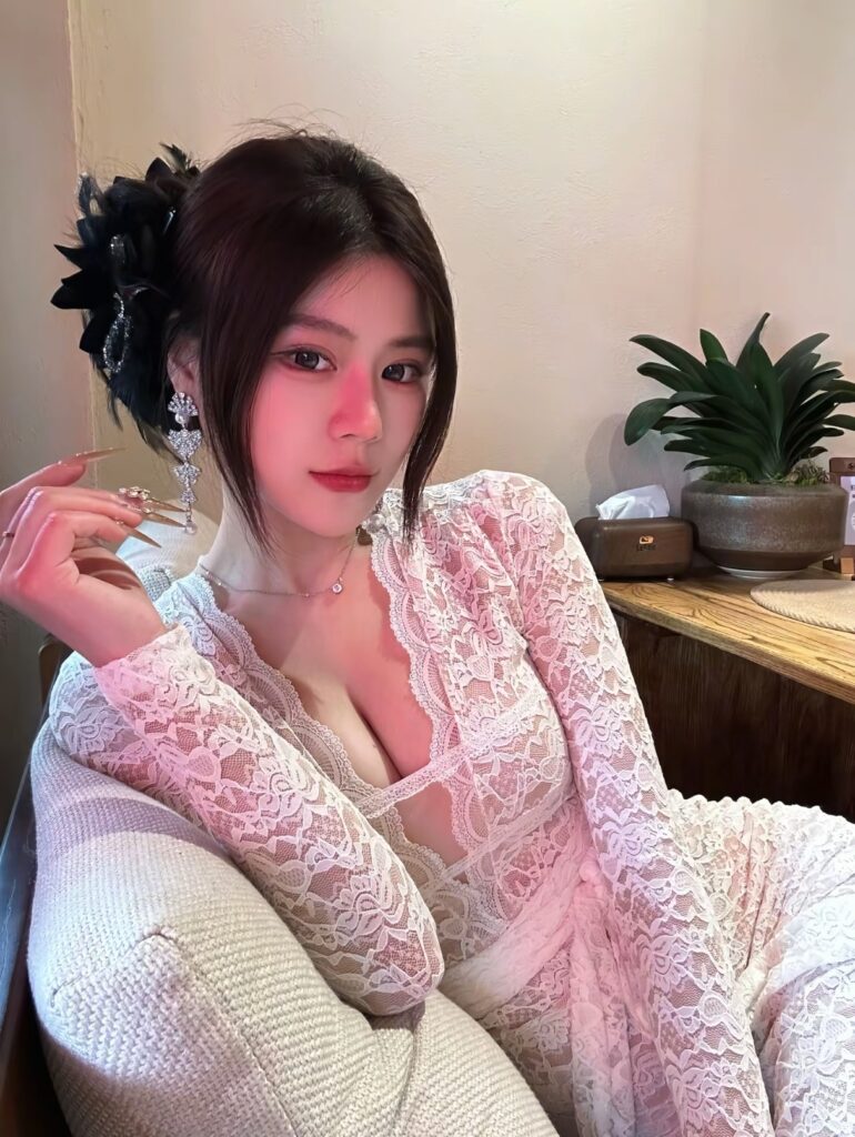 【成都性息】大波肥鲍做爱巴适的很-风悦楼