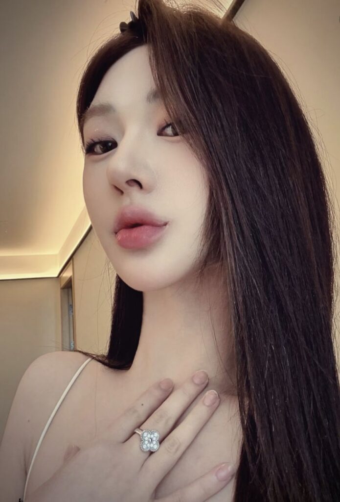 广东省佛山市抓住波波在窗户艹-风悦楼