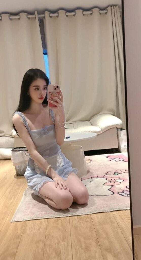 【成都】小辣妹迷人的脸蛋真的美-风悦楼