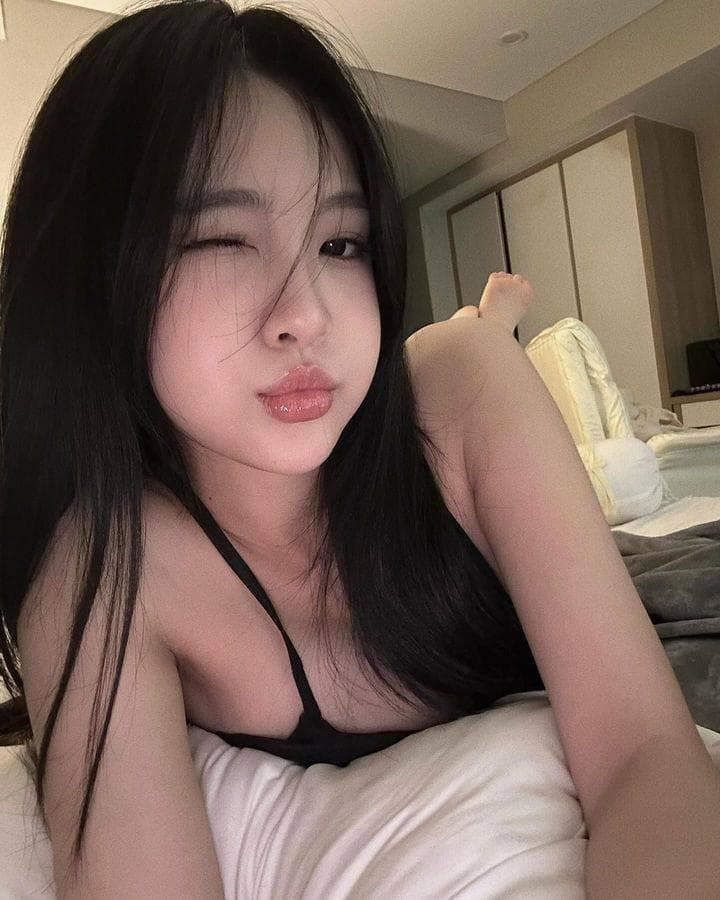 呼市02年嫩妹初次下海水多-风悦楼