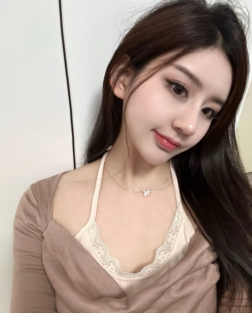 【保定寻欢】纯欲美女先插嘴在插逼爽爽的-风悦楼