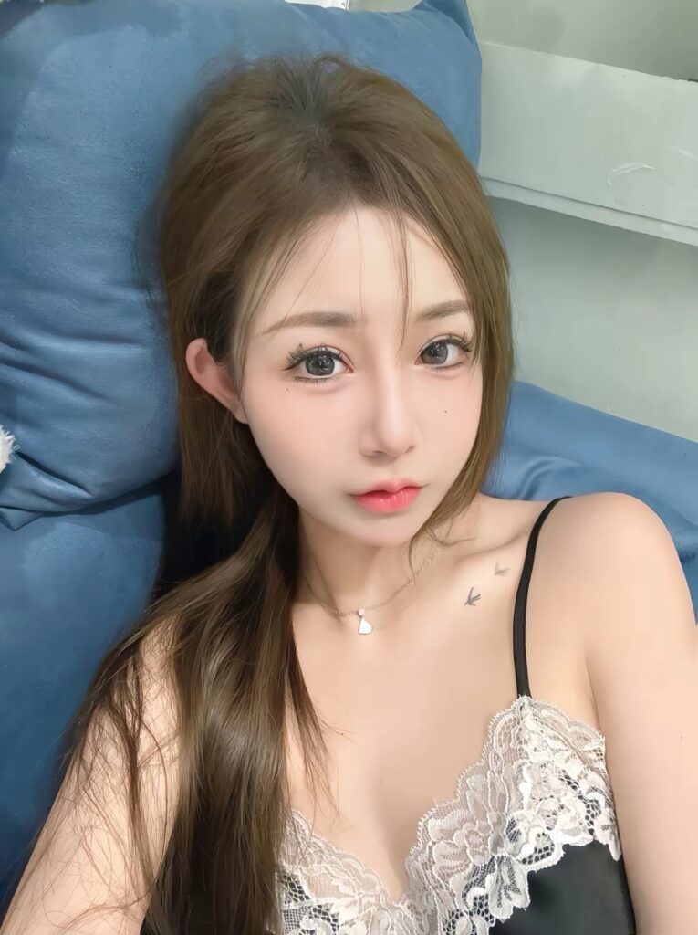 【乌鲁】分享个玩的开骚浪货-风悦楼