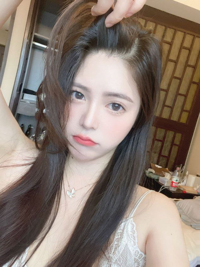 极品美女温柔懂事，肤白貌美如花似玉-风悦楼