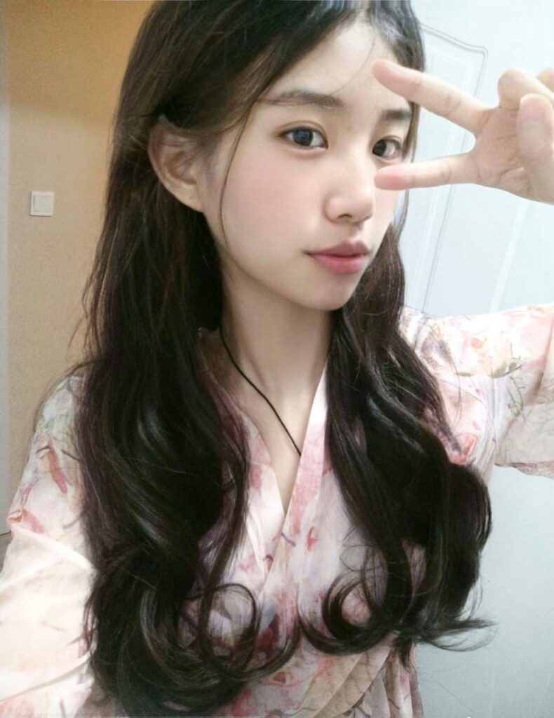 24h首选00后 学生粉嫩多汁声音好听美系-风悦楼