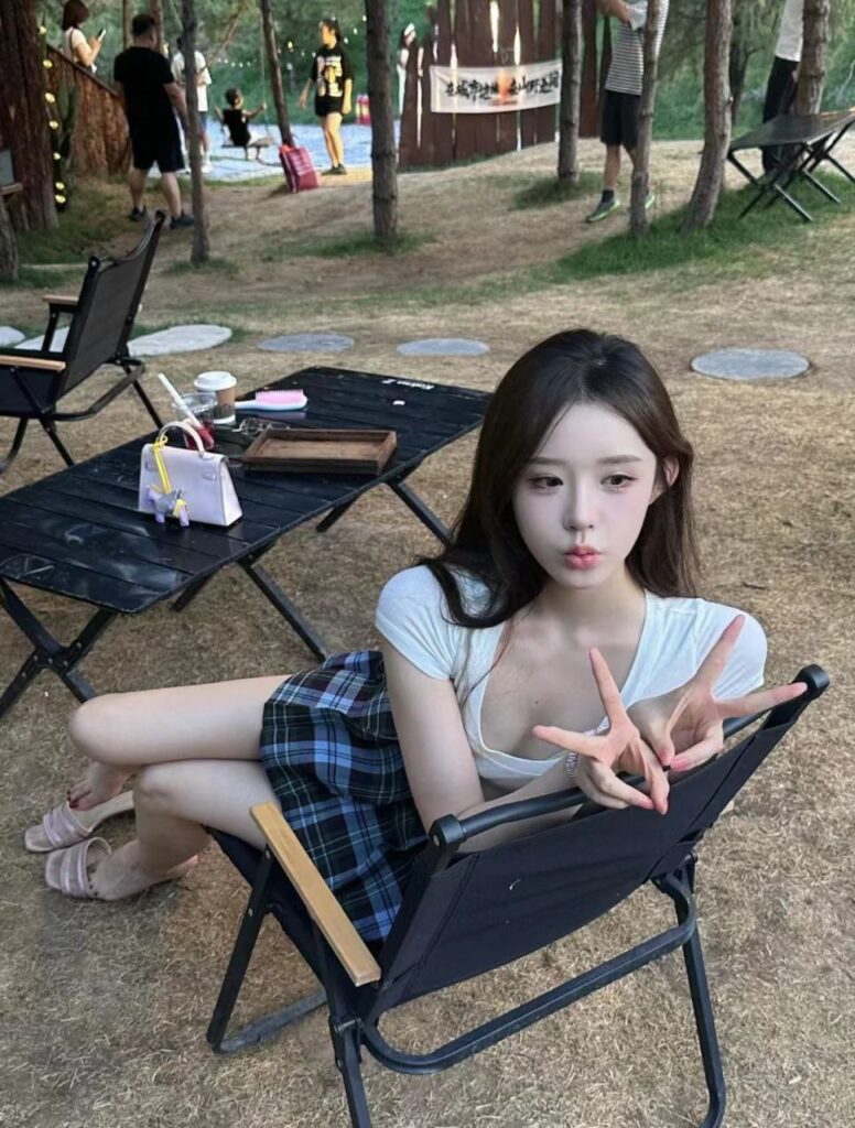 五官自然甜美可爱皮肤雪白粉嫩-风悦楼