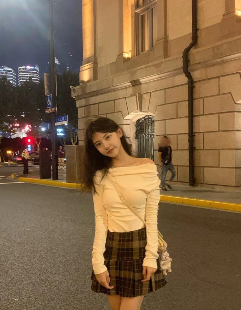 24h首选00后 学生粉嫩多汁声音好听美系-风悦楼