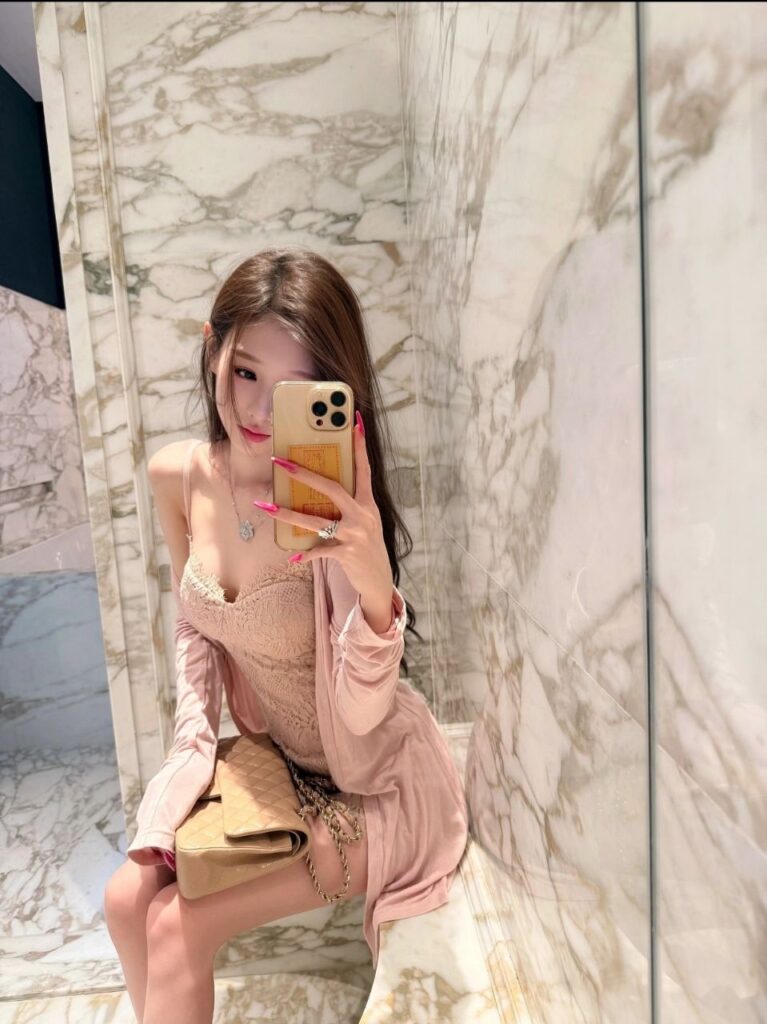 南通市崇川区小嫩鸡的亲密互动-风悦楼