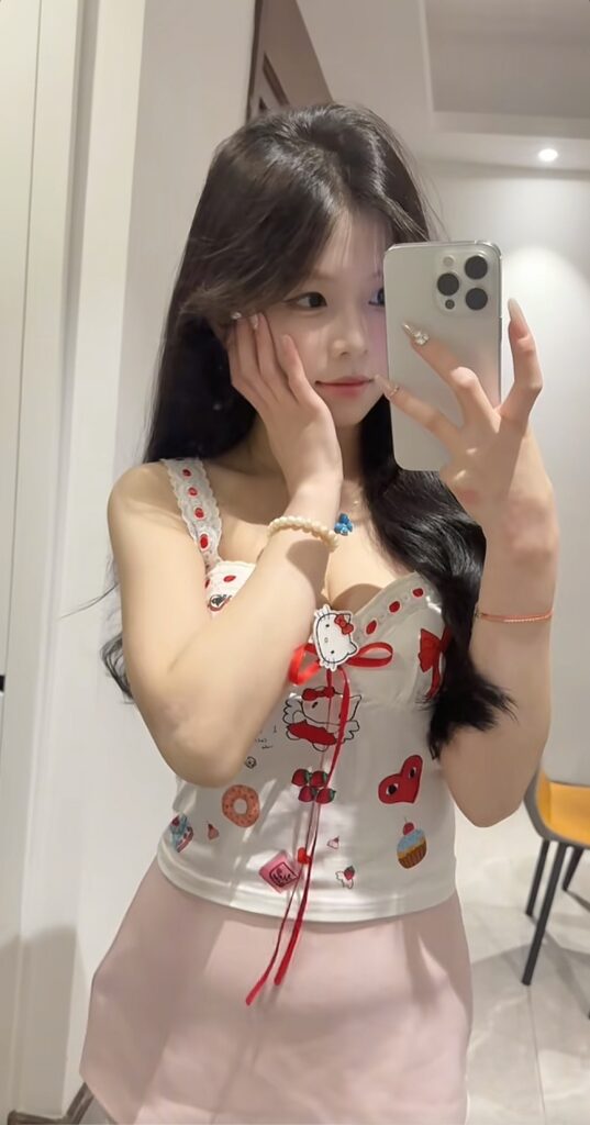 【上海】C奶嫩妹口完做很有服务意识-风悦楼