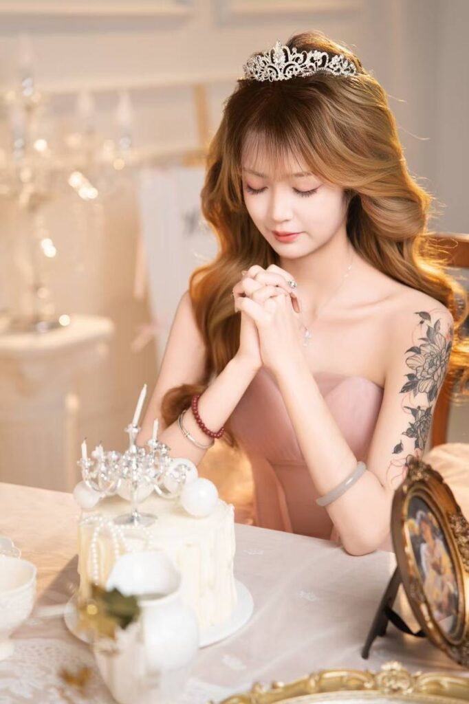 极品美女温柔懂事，肤白貌美如花似玉-风悦楼