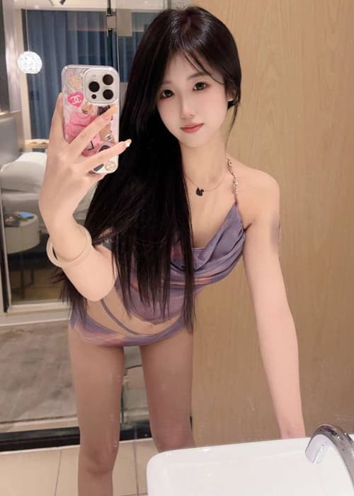 佛山妹子床上战斗女优范十足-风悦楼