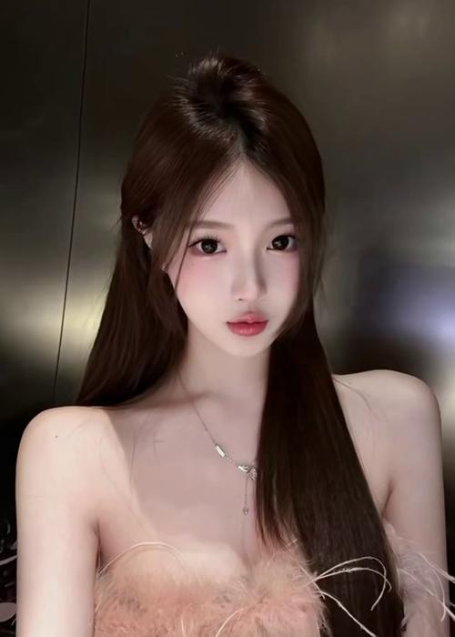 【南宁】青春靓妹跪舔的时候很用心-风悦楼