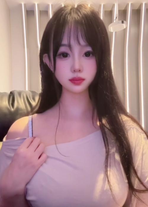 【东莞】粉红挺翘的乳头让我兴奋不已-风悦楼