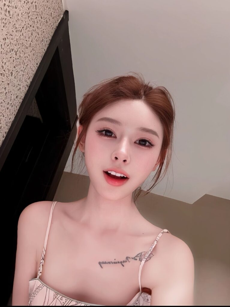 成都市金牛区极品妹子三点式的诱惑-风悦楼