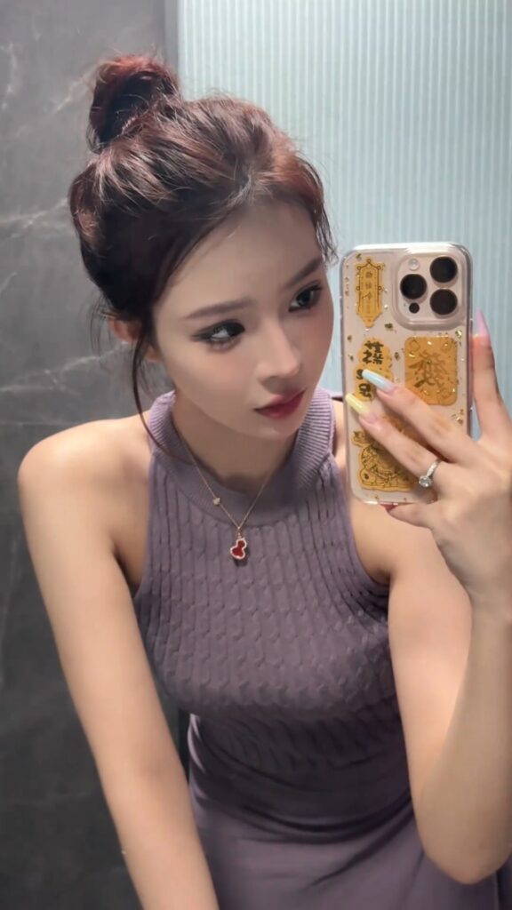 【呼市】有人妻感的小姐姐吃屌做大活-风悦楼