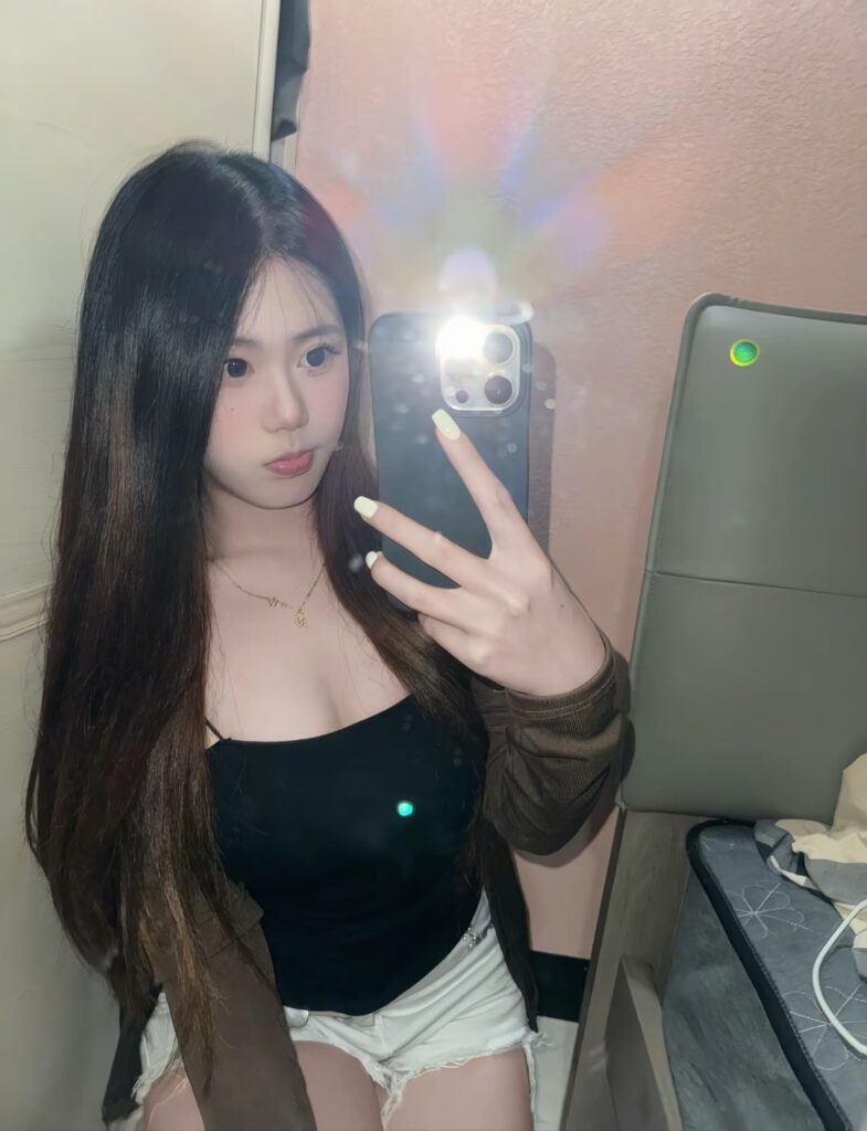 郑州真实有做啪啪的骚妹，我舔她逼逼就像在吃稀饭一样-风悦楼