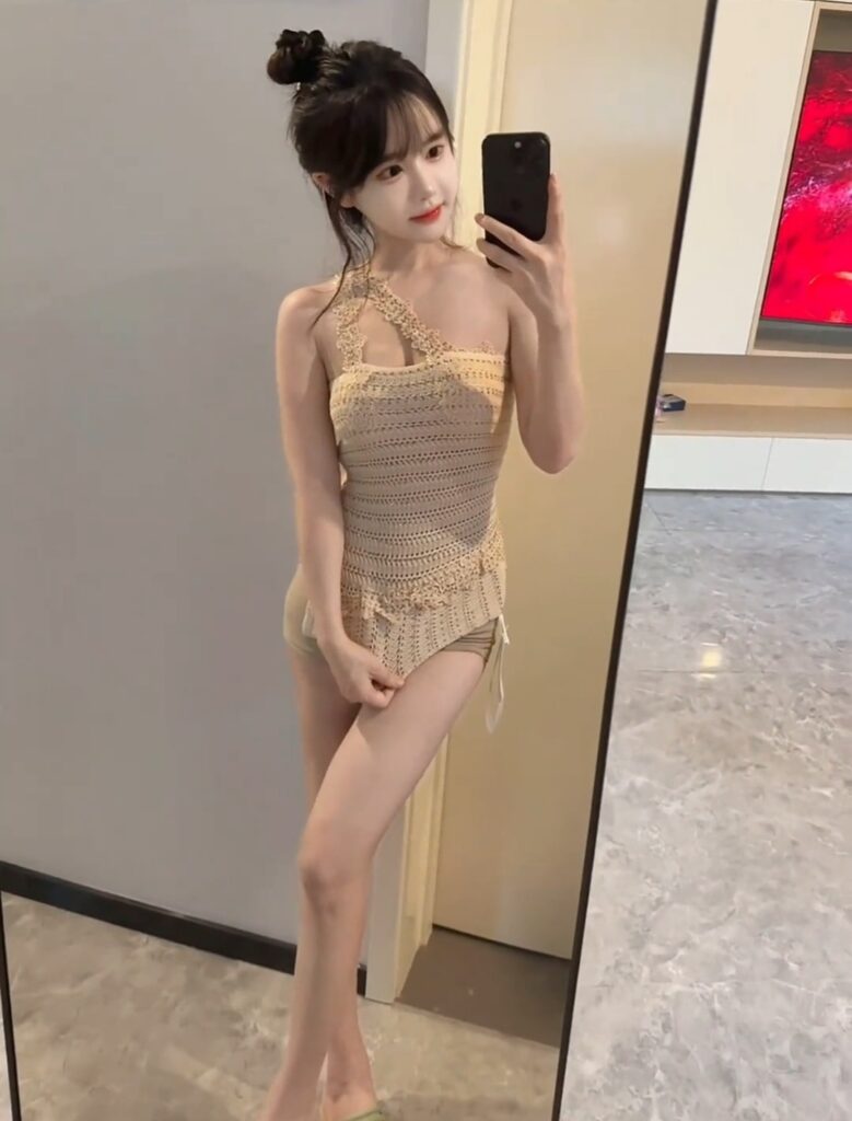 张家港做兼职小骚逼可以入屌-风悦楼