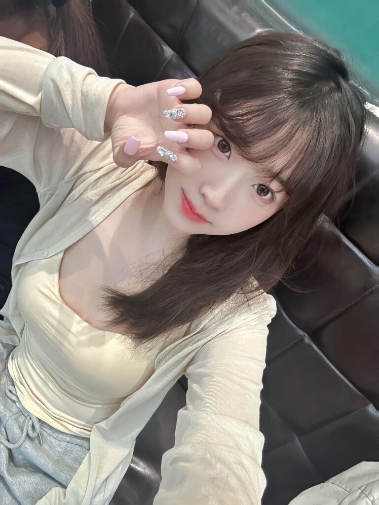 9989EC717E16876A2CB16B9BB3D2A033