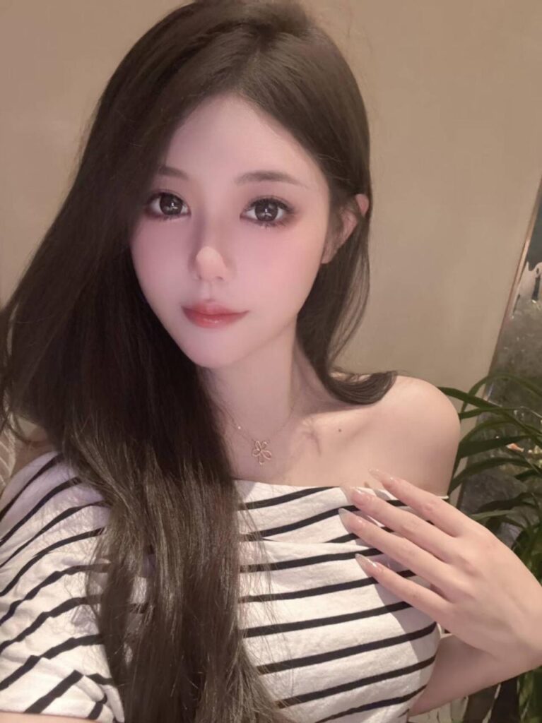 白银小妹床上妥妥的骚货-风悦楼