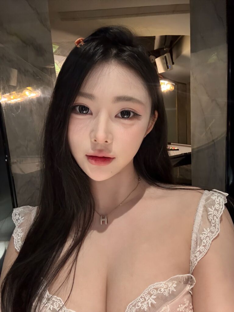 重庆真胸的欣欣10/p-风悦楼