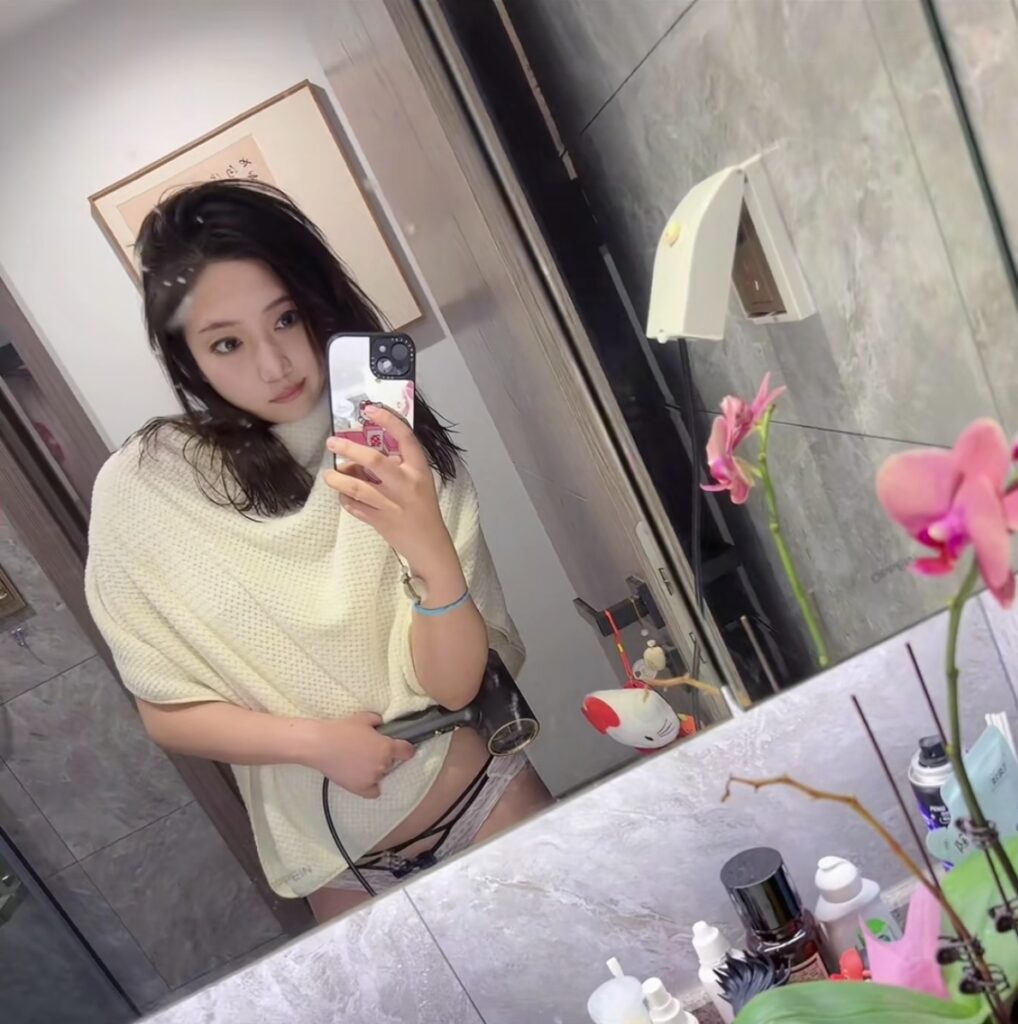 【盐城市】验证了骚货欣欣做大活可以入屌-风悦楼