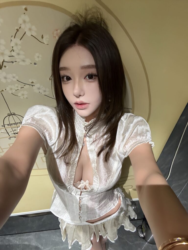 【上海嫖娼】闵行嫩妞身材哇塞吃屌很爽-风悦楼