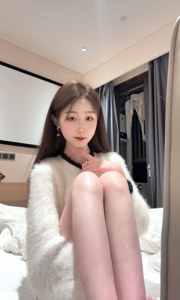 白嫩大奶服务型嫩妹-风悦楼