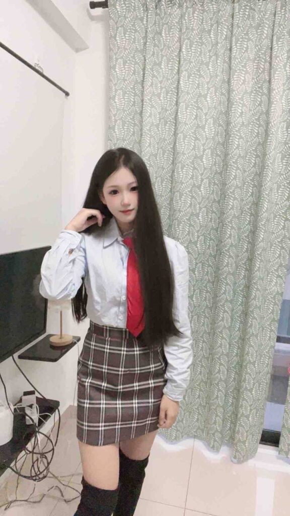 乌鲁木齐，身材嫩小的少女-风悦楼