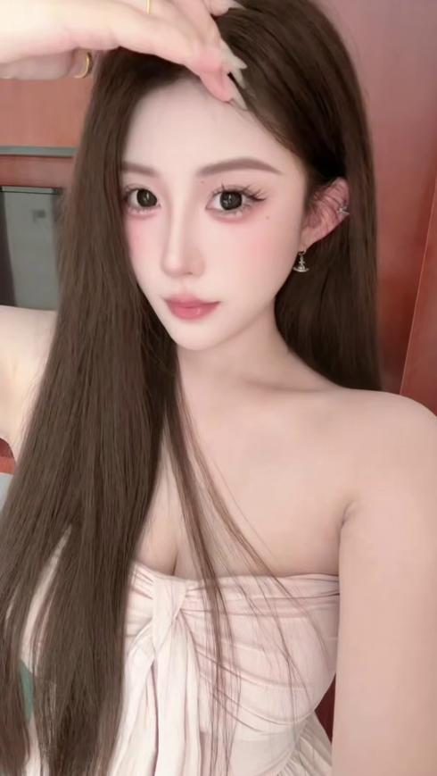 【成都】粉嫩多汁小姐姐！主动求操-风悦楼