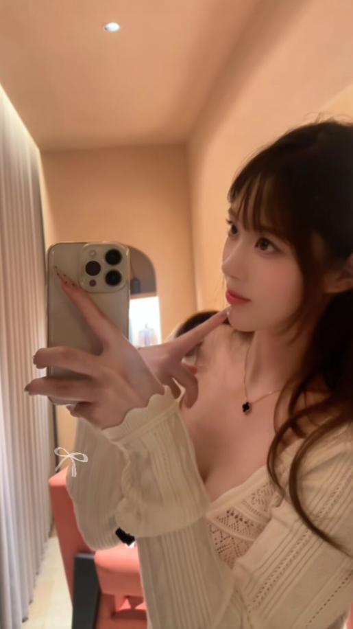 【青岛】刚验证过的粉嫩小骚妹-风悦楼