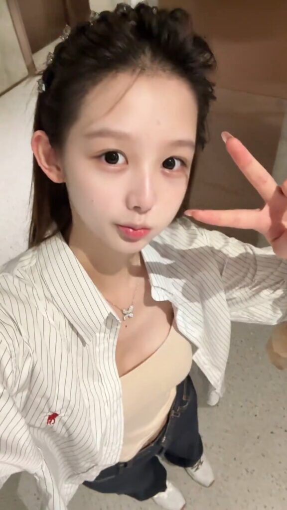 【重庆】做兼职的学生妹小bb粉嫩嫩-风悦楼