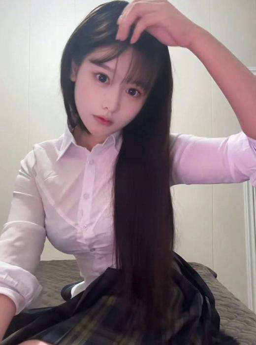 【济南】20岁出头的嫩货主动舌吻-风悦楼