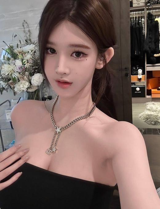 【广州】奶子手感极佳粉色阴蒂奶头小-风悦楼