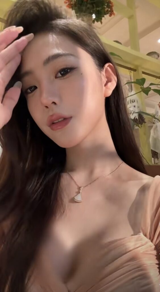 武汉市洪山区高颜妹子狠狠打桩-风悦楼