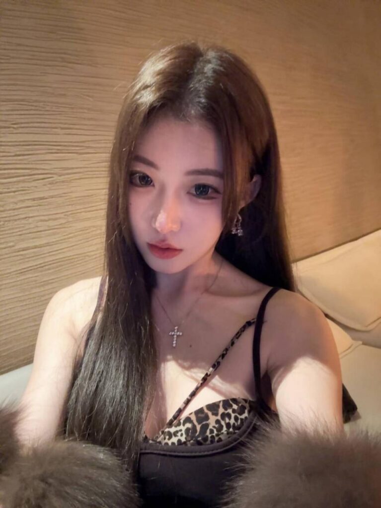 兰州小妖精美鲍会夹棒棒-风悦楼