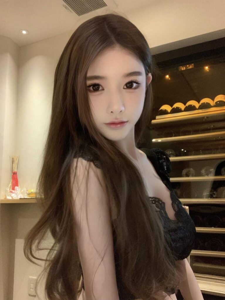 呼和浩特年轻妹子玩的超级爽-风悦楼