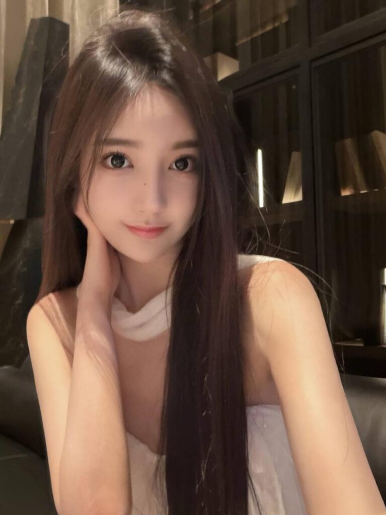 福州刚做不久漂亮兼职小妹-风悦楼