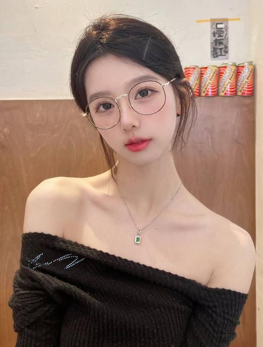 【苏州】眼镜妹在我的冲刺下尖叫不断-风悦楼