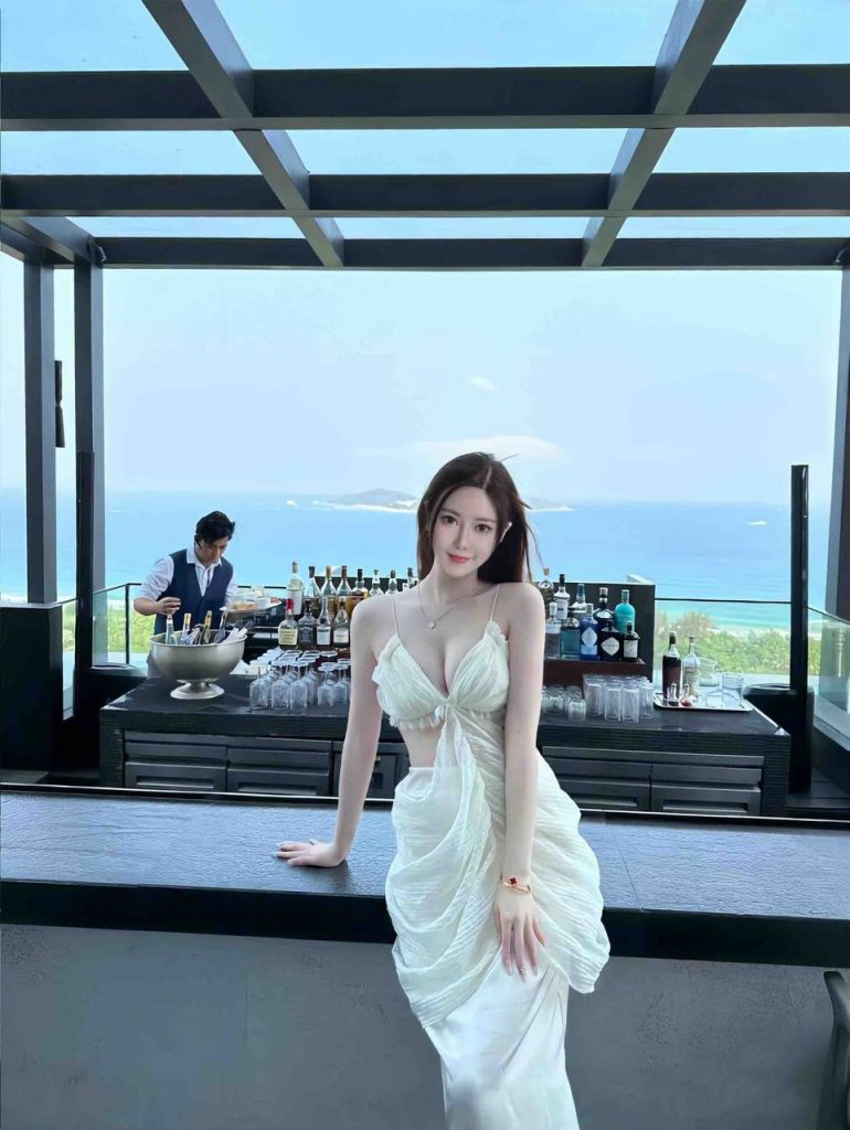 兰州市-极品大长腿的头牌御姐 ，人妻感十足-风悦楼