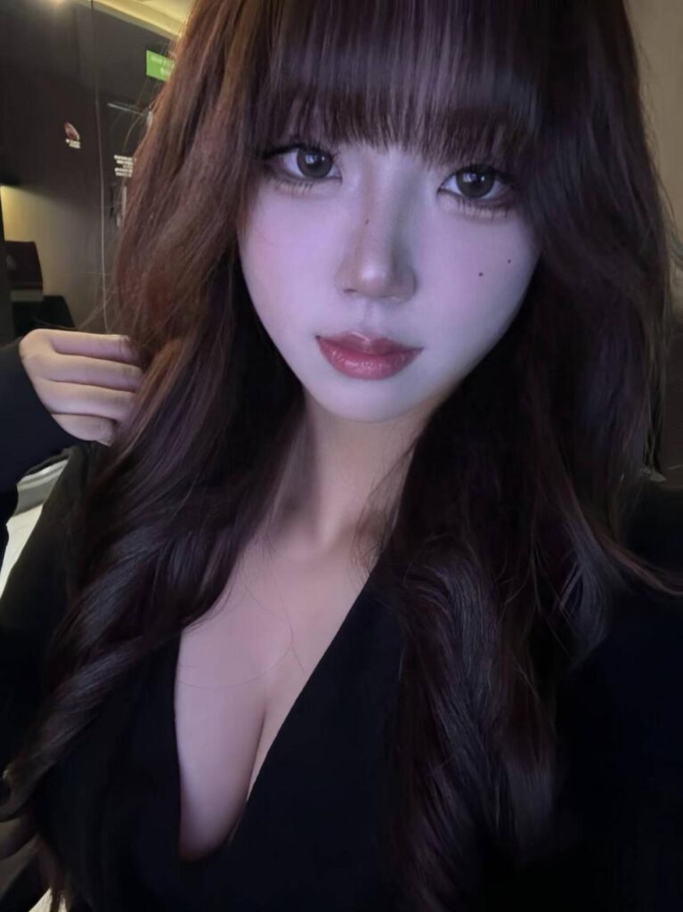 温州瓯海丰满大白兔极品炮架-风悦楼