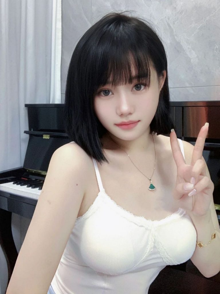 身材丰满翘臀老师-风悦楼