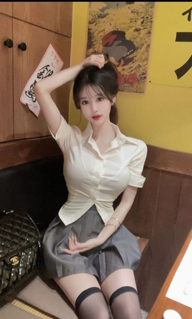 深圳市龙华区大长腿御姐风骚刺激到高潮-风悦楼