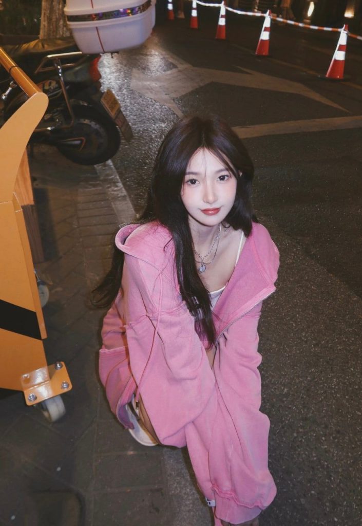 郑州颜值妹妹会吸会夹-风悦楼