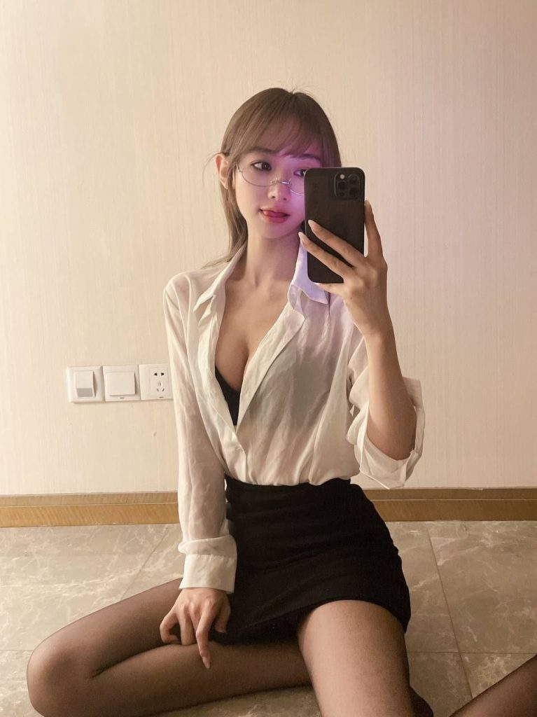 极品美女跟操女友的感觉一样-风悦楼